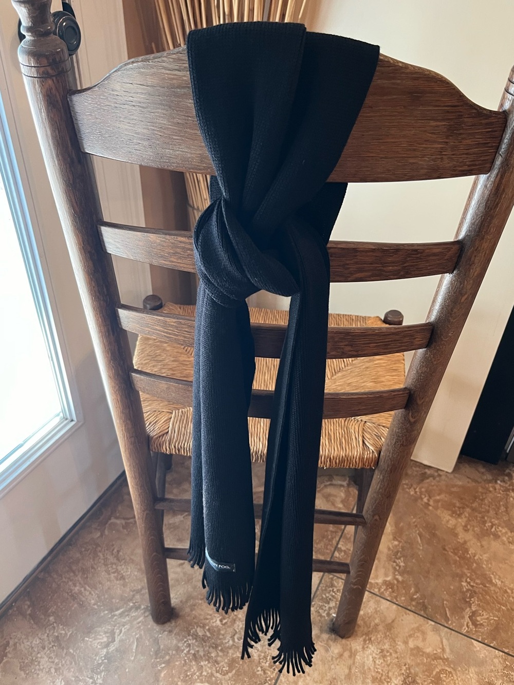 London Fog 100% Wool Ribbed Winter Scarf Solid Black Fringe Minimalist Luxury